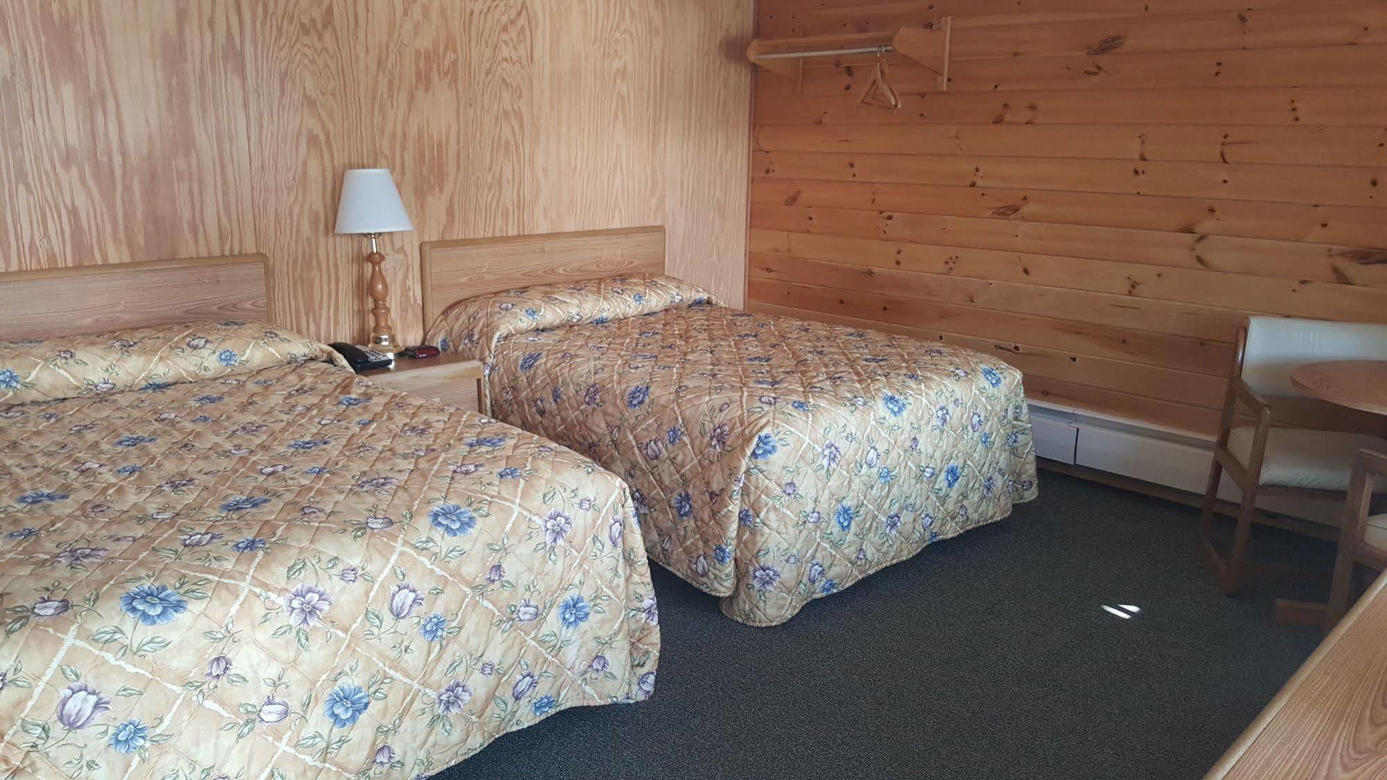 Clark'S Beach Motel Old Forge Eksteriør bilde