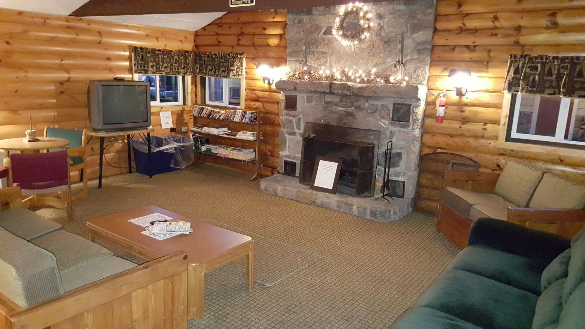 Clark'S Beach Motel Old Forge Eksteriør bilde